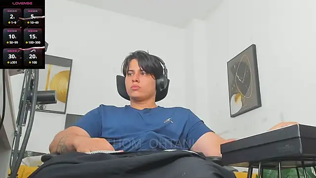 Thom_Ohtani Live XXX-Chat