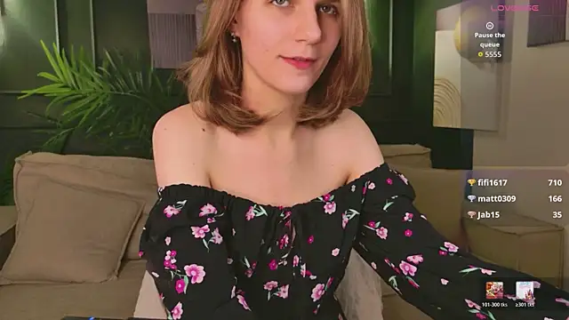 XXX chat uživo modela lychee_chan