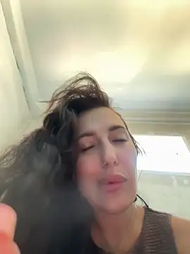AleksandraRich Chat XXX in diretta