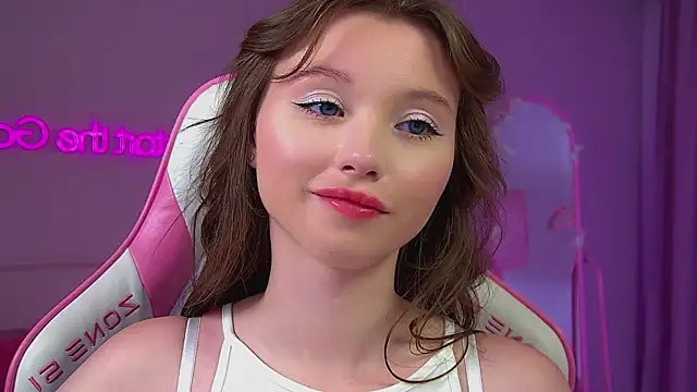 KeiraAsti's Live XXX Chat