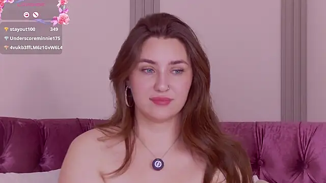 KiraBarlows' Live XXX Chat