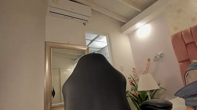 aishathornee Chat XXX live
