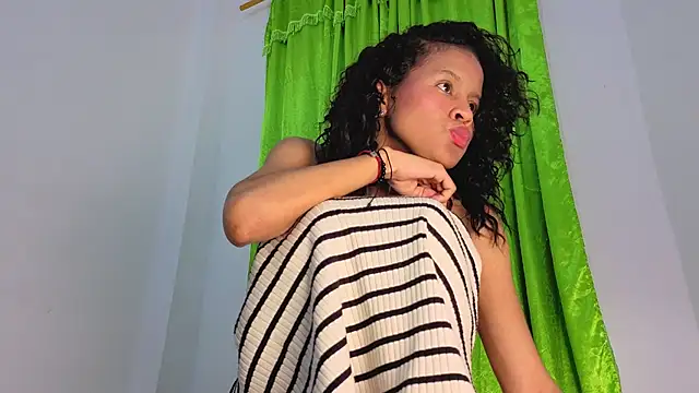 catalina5_s' Live XXX Chat