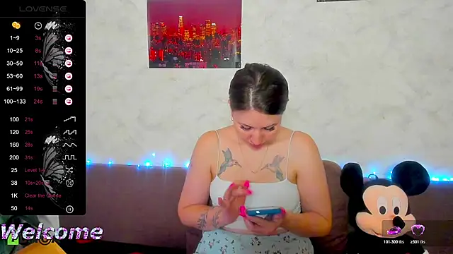 Chat +18 de Arya_Curves ao vivo