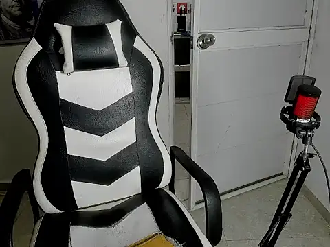master_badboy XXX чат на живо
