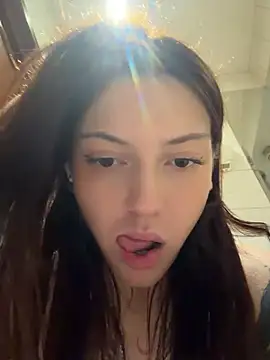 Czat XXX na żywo – Rinamay_