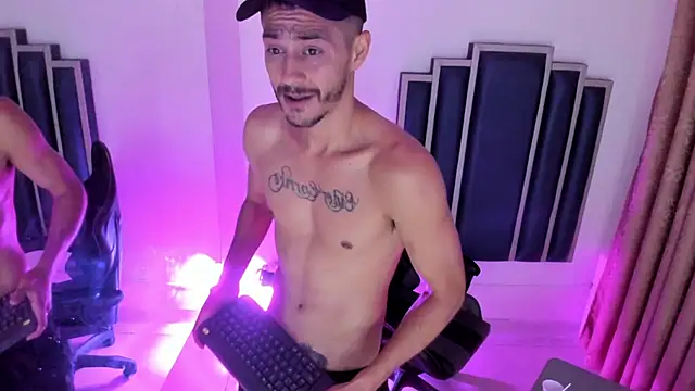 Damiam_23 Live XXX Chat