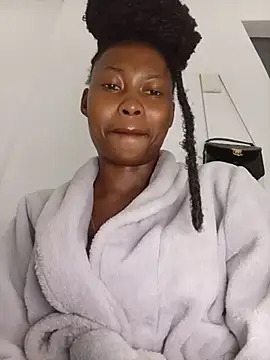 Sweethoneypot25's Live XXX Chat