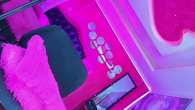 TiffanyMackensyy Live XXX-chat