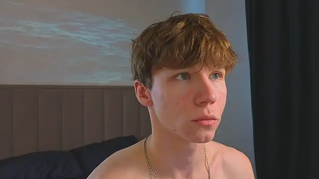 הופעת וובקאם של cuMte_boy