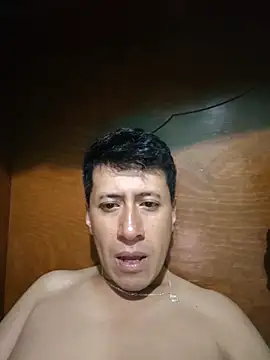 Martin27xxxhot Adlı Modelin Web Kamerası Şovu