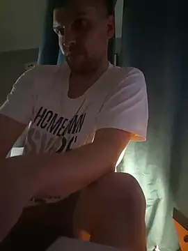 XXX chat uživo modela BigSilkCock