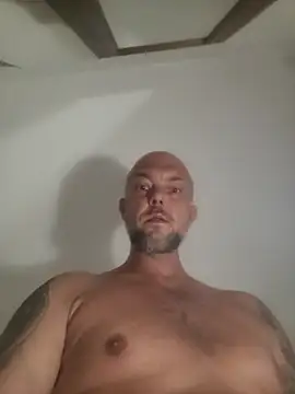 Show de HornyDaddyMuscle na webcam