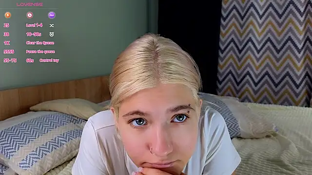 Онлайн чат XXX CammyYoula