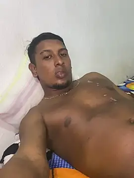negrito21cmver – Naživo XXX chat