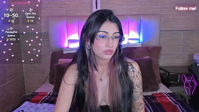 Chat XXX Live mia_devine_