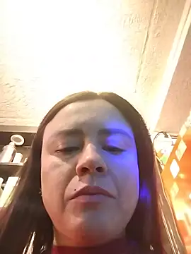 karlagiraldo198 即時 XXX 聊天
