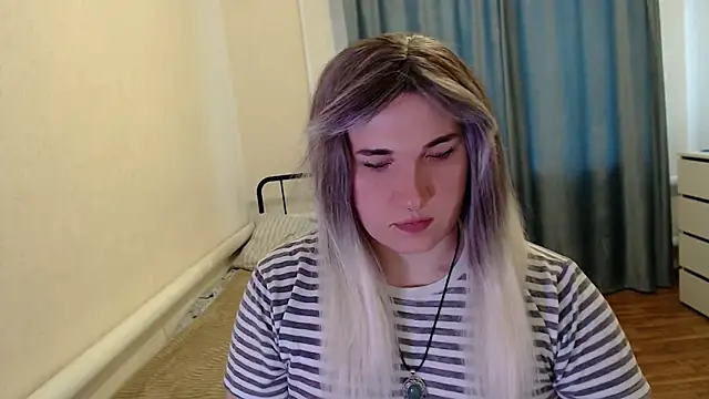 EvaMiron Chat XXX live