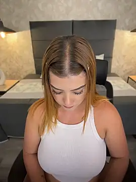 Czat XXX na żywo – SweettVal_
