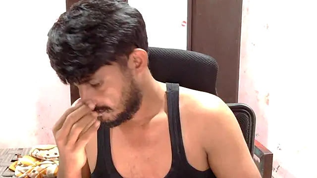 HotXKrish XXX чат на живо
