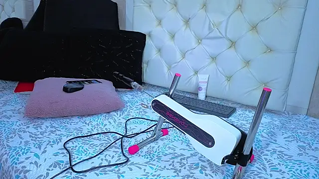 Malia_fox's Live XXX Chat