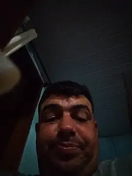 branquinho3 Live XXX Chat
