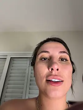Chat XXX en directo de Carolini09