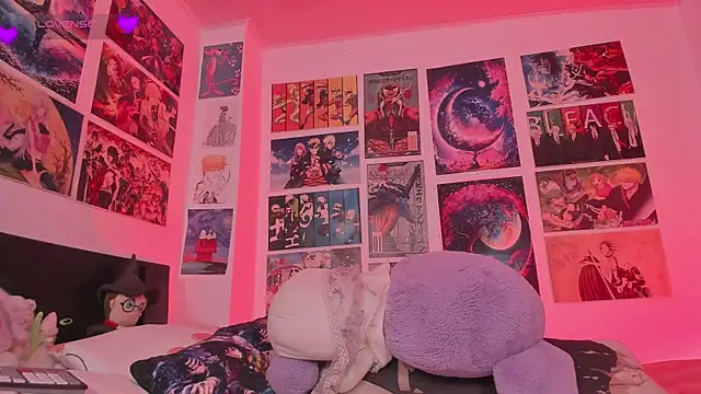 Živý XXX chat MissCurvyTop