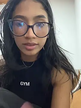 Tyla_Ks Chat XXX live