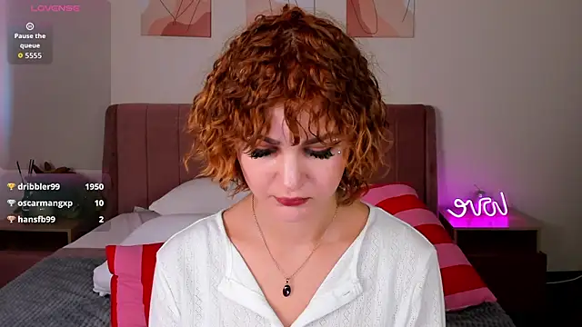 Czat XXX na żywo – Kira__Fluffy