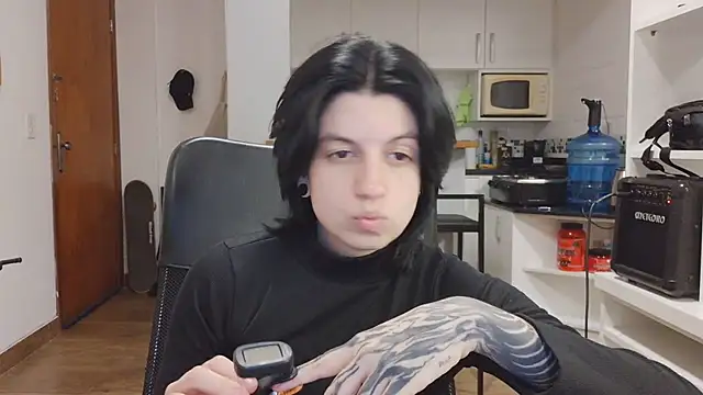 Chat +18 de kyslrana ao vivo