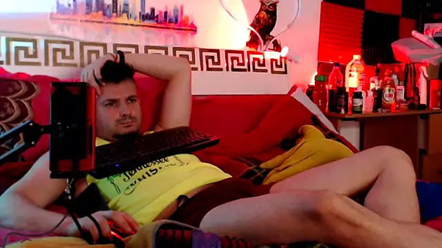 Hugec0ck007 Chat XXX in diretta