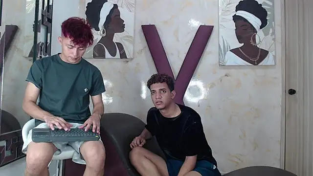 VERY_HOT_GUYS' Live XXX Chat