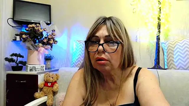 Czat XXX na żywo – SusieNoreen