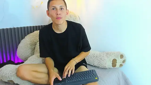 XXX chat uživo modela IzanArias