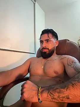 Chatroom XXX en direct de Ryan_Black3