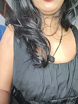 Chat XXX en directo de Taara1
