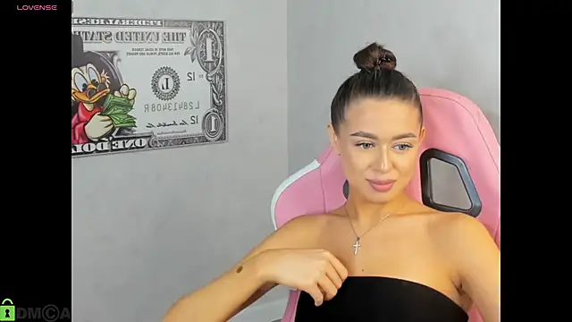NicoleRossss Chat XXX in diretta