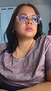 mia_donatto369 Adlı Modelin Canlı XXX Sohbeti