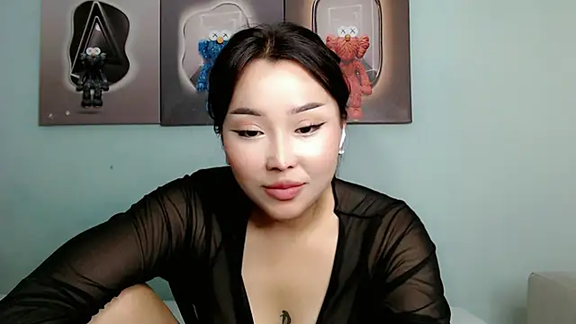 ichiben Adlı Modelin Canlı XXX Sohbeti