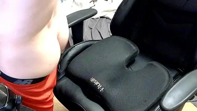 LilWhyteBoiGamer 现场XXX聊天