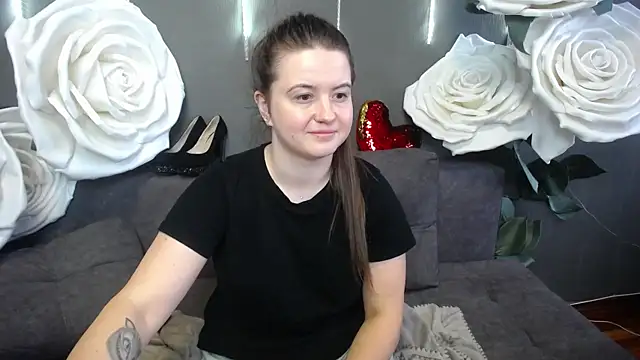 Chat +18 de MavkaCute ao vivo