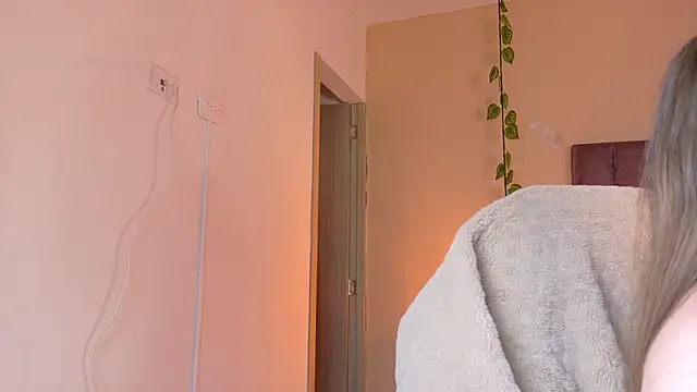 Chatroom XXX en direct de Dahlia_Rousse