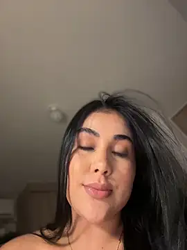 adrianalobo's Live XXX Chat
