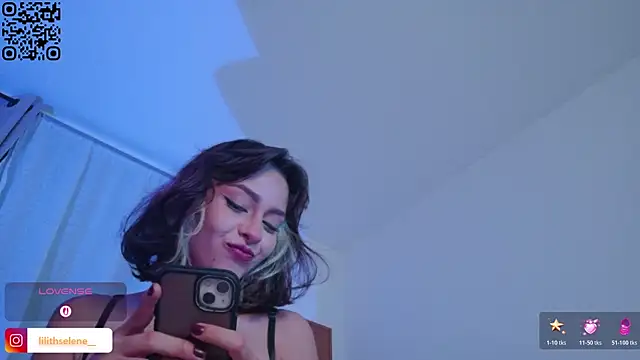 lilithselene লাইভ XXX চ্যাট