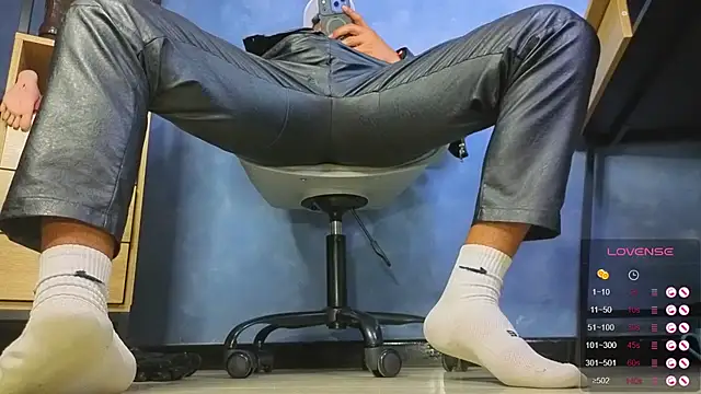 Онлайн чат XXX TomLover_12