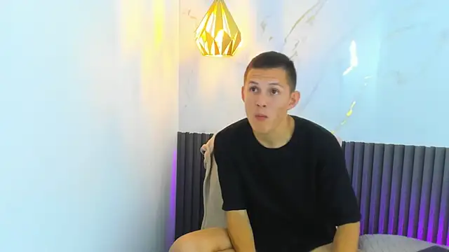 XXX chat uživo modela IzanArias