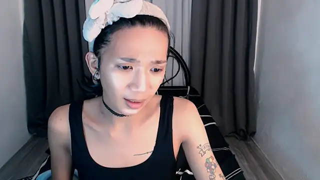 XXX chat uživo modela BERBURAKA