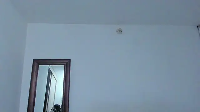 Chat XXX en directo de KingLevi01