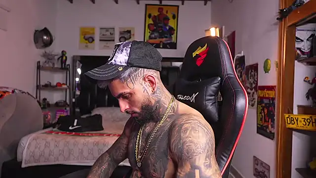 Chatroom XXX en direct de logan_hugh8
